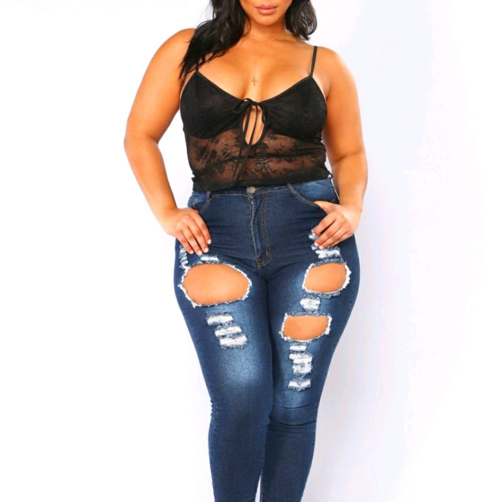 FASHION NOVA JEANS 15